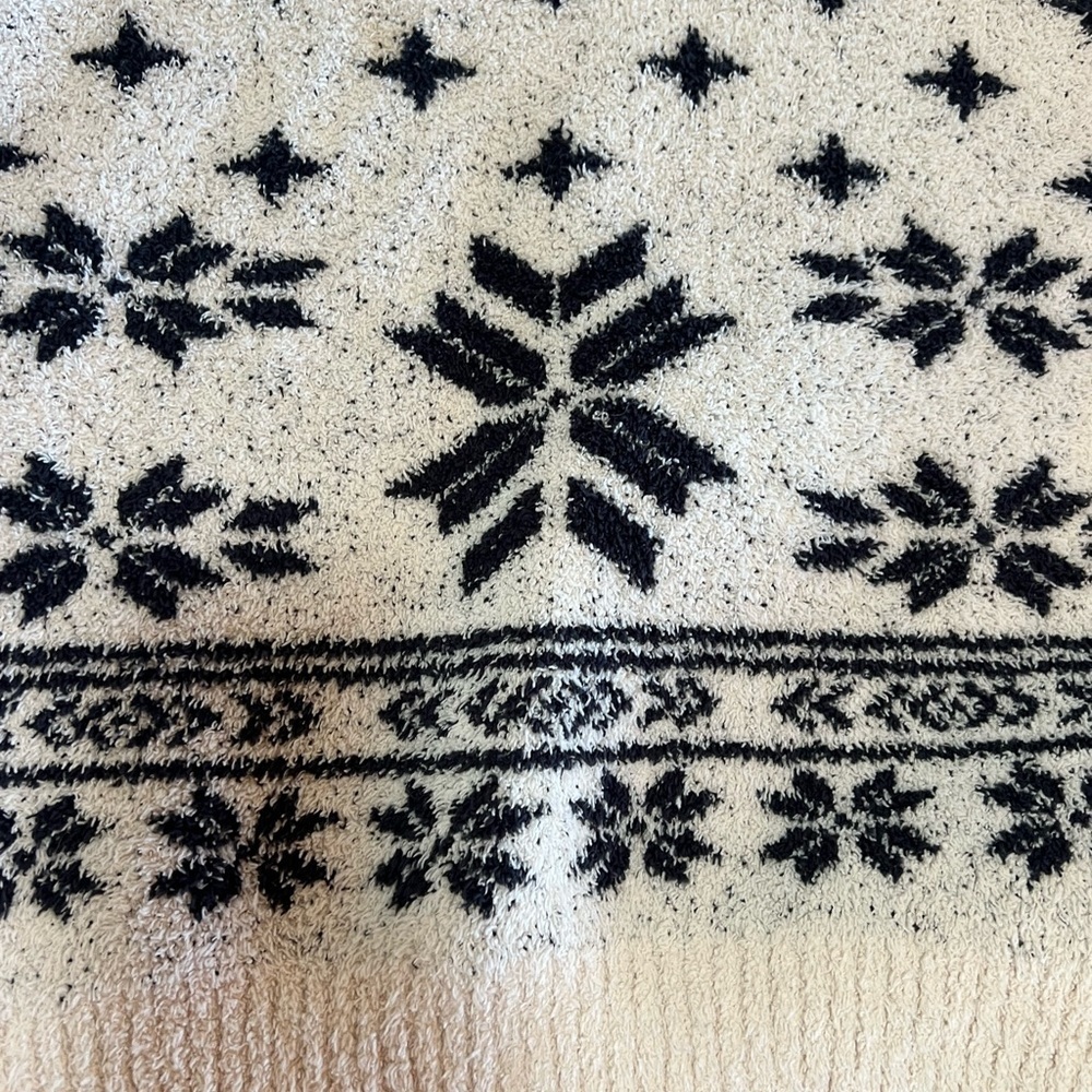 Barefoot Dreams Cozy Chic Women's Sz XLarge Snowflake Seaside Fair Isle Sweater - Picture 3 of 6